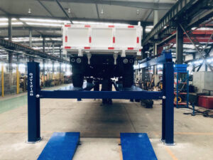 4 post car lift
